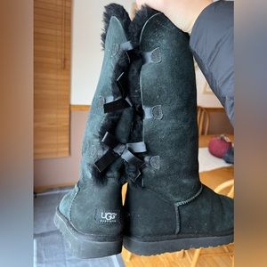 Practically new uggs! Bailey bow tall